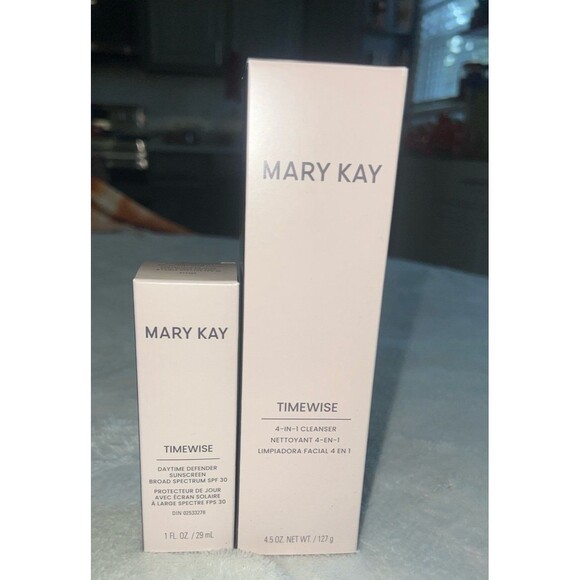 Mary Kay timewise daytime defender & 4-in-1 cleanser - Picture 2 of 2